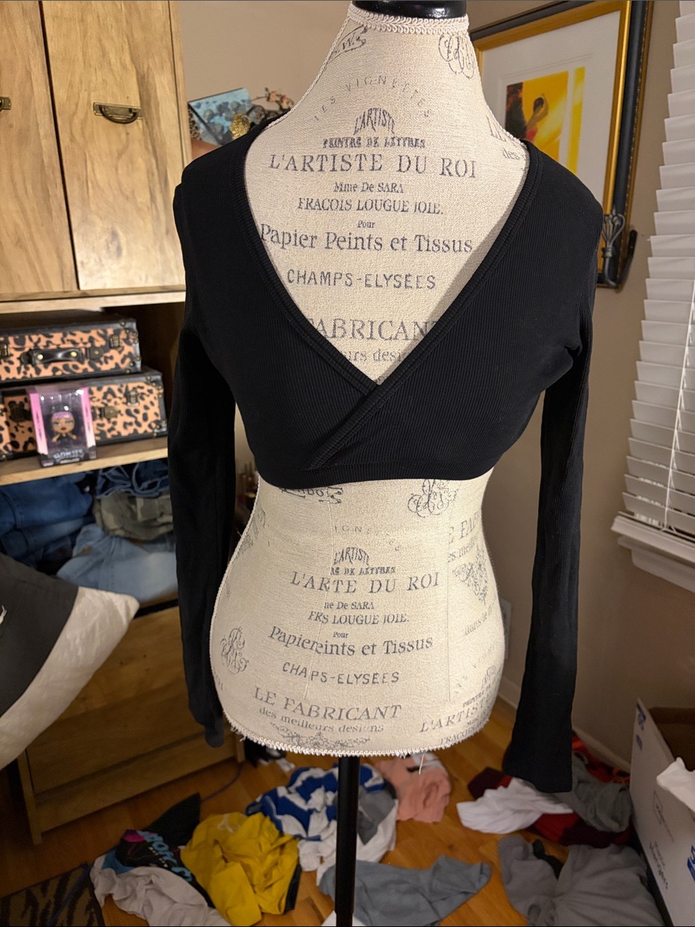 Black Long-Sleeve Wrap Crop Top - Medium